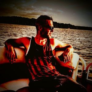 Meet your Posher, Jonathan